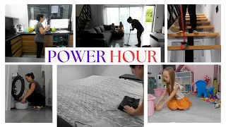 CLEANING MOTIVATION | POWER HOUR | LIVING ROOM | FLOOR | KITCHEN | CLEAN WITH ME |