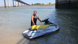 We  Bought a 1050 cc two-stroke Jet Ski Cheap And Its Fast!