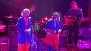 Lucius sings Lucinda Williams