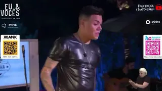 Felipe Araújo chora  cantando música do seu irmão cristiano Araújo