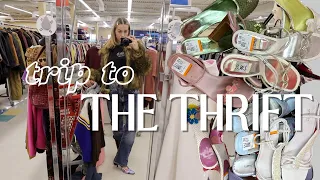 TRIP TO THE THRIFT | BACK IN CANADA