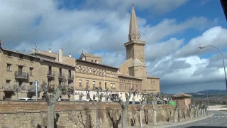 Que ver en Olite, su castillo, parador y enoturismo por la D.O.  Navarra España