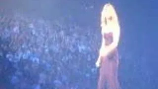 Céline Dion Taking Chances Tour Paris Ovation après MHWGO