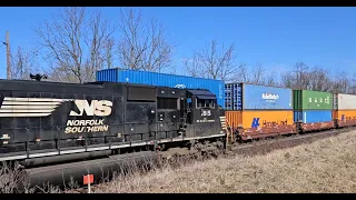 NS Engines #4017 & #4018 Sequential and Highland Cut Trains w/ a Shiny New AC44 #4682 + Horn Salute!