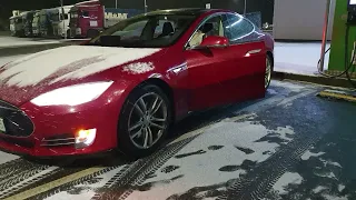 Сравнительный тест переходников для быстрых зарядок Tesla.