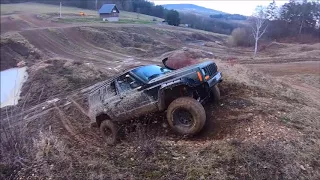 Jeep XJ 4.0 vs jeep ZJ 5.2