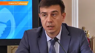 Награждение работников торговли  Азаров