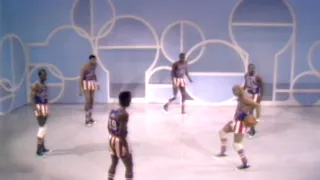 Harlem Globetrotters "Basketball Passing Routine" on The Ed Sullivan Show