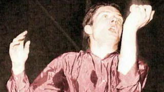 Ian Curtis dancing