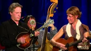 Foghorn Stringband "Innocent Road"