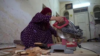 Тесля від безвиході: в Іраку жінка перейняла професію свого чоловіка, щоб прогодувати сім'ю