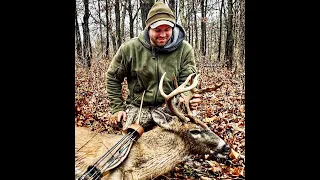 Big Buck Down longbow hunting from the ground