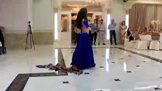 Arabcha raqs #2 / девушка зажгла . восточный танец. belly dancer.mp4