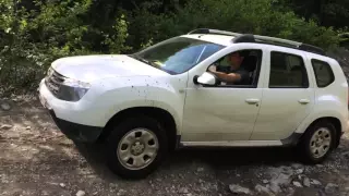 Renault duster dci дорога в горах