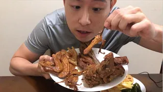 DUCK NECK And DUCK HEAD For Snack?! Chinese Street Food Adventure In Shanghai