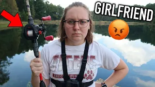 Teaching my GIRLFRIEND How To Use a BAITCASTER (FUNNY!)