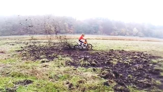 ENDUROGERMANY|| 2 vs 4 STROKE || Mud Game