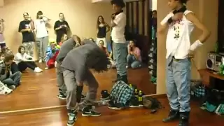 Les Twins Dancing To Edit Ants