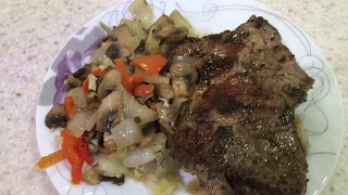 758. Свиная вырезка жаренная с овощами.