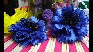 василек из атласной ленты//Fiordaliso fatto di nastro di raso //Cornflower made of satin ribbon /DIY