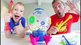 Father & Son PLAY FLYING PIGS GAME! / Catch The Most Or Lose!