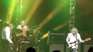 Status Quo-Don't Waste My Time (Live Hammersmith Apollo 15/03/2013)