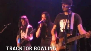 Tracktor Bowling - "Черта". Live O2TV (2008)