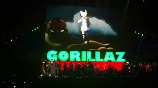 Gorillaz Concert 2010: Middle Video / Broken