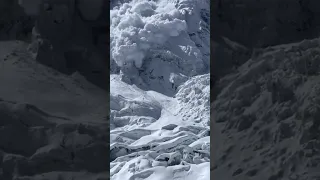 Footages of a huge avalanche on the dangerous Annapurna. #annapurna #viralvideo #shortvideo #shorts