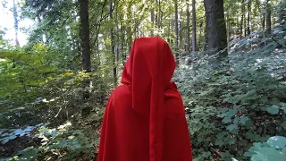 Christopher Bailey: RED RIDING HOOD - "LITTLE RED RIDING HOOD" (Aeseaes) - Musikvideo zum Titellied