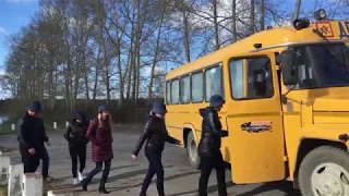 И Да простят нас группа Грибы! Пародия на песню Тает Лёд  Поздравление выпускников школы