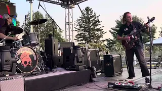 Teen Mortgage Perform “Falling Down” At Camp Punkslyvania 2023