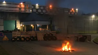 Prison officers protest outside Gradignan prison after two officers killed | AFP