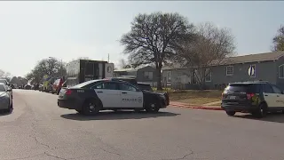 Domestic dispute sparks South Austin SWAT call | FOX 7 Austin