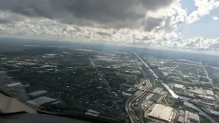 Bombardier Challenger 350 Jet landing Chicago Midway (MDW) Runway 22L (PEL)