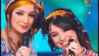 2 jeune femme sublime qui chante une chanson de --Cherifa -Anzur el Wali--