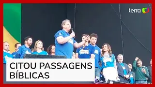 'Deus não nos escolheu por causa dos nossos méritos', diz Tarcísio em discurso na Marcha para Jesus