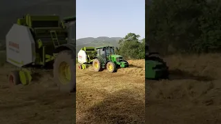 Baling with Claas Variant 280