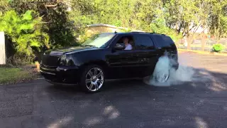 A little burnout of my 700 hp tahoe