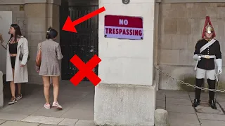 YOU WON'T BELIEVE THIS!😳 King's Guard Ignores Tourists from crossing the Line