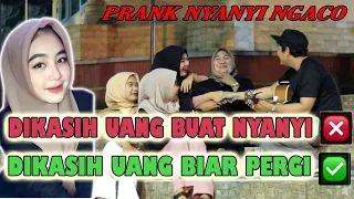 AWAS JANGAN NYURUH PERGI NANTI JATUH HATI 🥰 | PRANK NYANYI NGACO