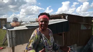 She is a Queen, retiring her way in Kenya