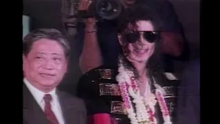 Michael Jackson visits Bangkok while being sued in 93