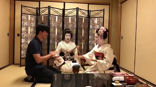 Traditional party game played during dinner with geisha and Maikos