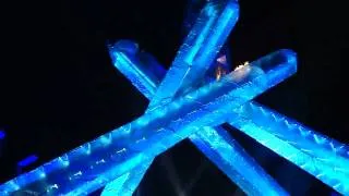 Gretzky lights Vancouver 2010 Olympic Cauldron before Darren Hailes' very own eyes