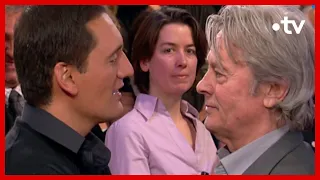 Alain Delon fait une immense surprise à Dany Brillant !!! - Vivement Dimanche 23 avril 2023