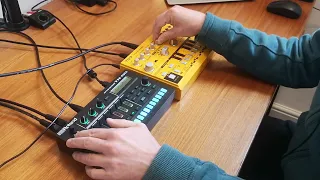 Roland TR-6S, Behringer TD-3 - Acid House Sessions Part 3