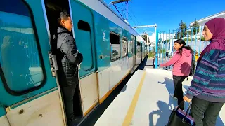 Comparison of trains and trams in Tunis in Tunisia