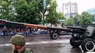 Прохождение военной техники. Военный парад в Луганске (ЛНР). 9 мая 2019 года