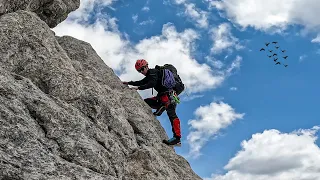 Free Solo Climbing The Green Spine Ridge